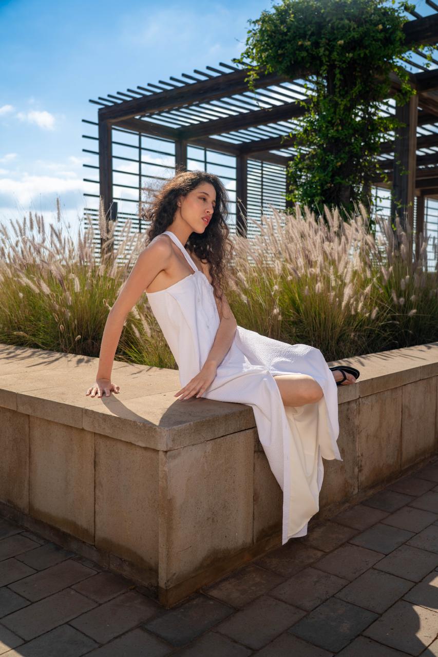 Amazone dress all white